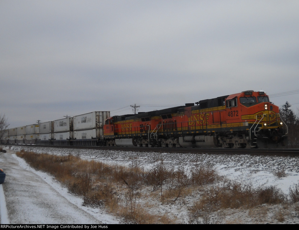 BNSF 4872 East